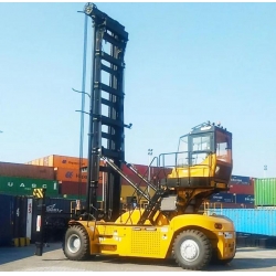 港口專用設(shè)備（正面吊、集卡、堆高機(jī)）系列電機(jī)